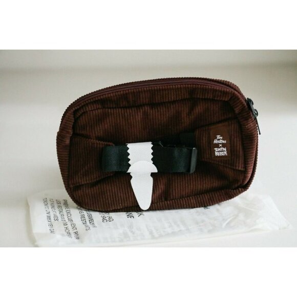 Brand New Tim  Biebes Tim Hortons Promotional Corduroy Waist Fanny Bag - Picture 5 of 8